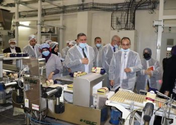 لتشجيع الاستثمار المنتج.. والي ولاية مستغانم يتفقد مجمع سفينة للصناعات الغذائية