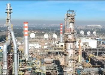 الحكومة تدرس منح النسب الـمخفضة لإتاوة الـمحروقات والضريبة على الدخل