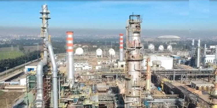 الحكومة تدرس منح النسب الـمخفضة لإتاوة الـمحروقات والضريبة على الدخل