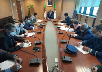 اجتماع اللجنة المكلفة بتحضير التظاهرة الاقتصادية الأسيهار