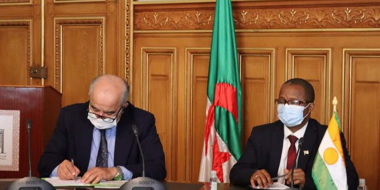 انعقاد الدورة الأولى لمجلس أعمال جزائري-نيجري
