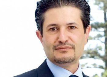 مجمعات عمومية صناعية لتسيير مصانع كونيناف