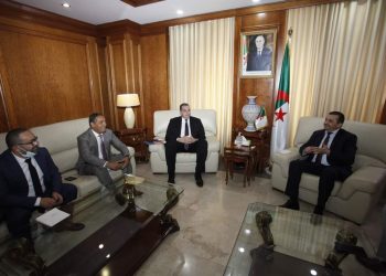 وزير الطاقة والمناجم يستقبل وفد عن الكونفدرالية الجزائرية لأرباب العمل المواطنين