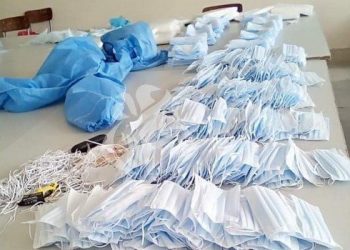 كوفيد-19: إصدار رخص تصدير الأقنعة “قريبا”