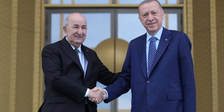 التوقيع على الإعلان المشترك لمجلس التعاون رفيع المستوى وعدة اتفاقيات تعاون بين الجزائر وتركيا