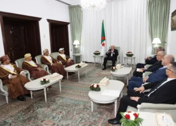 رئيس الجمهورية يستقبل عبد السلام بن محمد المرشدي رئيس جهاز الاستثمار العماني