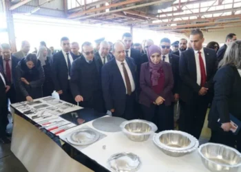 وزير الصناعة يشدد على تنويع المنتجات وتعزيز الابتكار خلال زيارته لوحدة BCR ببومرداس