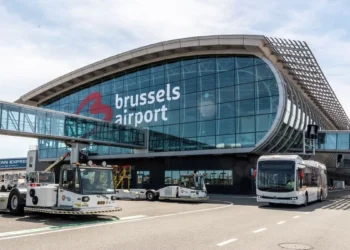 اضطراب الرحلات في مطار بروكسل يمتد إلى اليوم الأحد