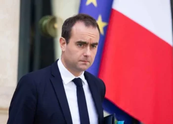 فرنسا في أزمة: ماكرون يعين وزير الجيوش سيباستيان لوكورنو رئيسا للوزراء