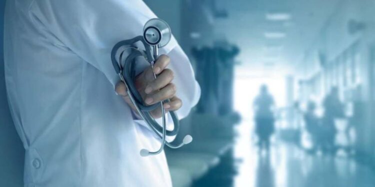 المسابقة الخاصة بالأطباء المقيمين: تخصيص 5900 منصب مالي