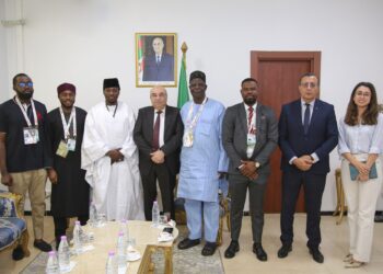 صناعة صيدلانية: السيد قويدري يبحث مع وفد رفيع المستوى من نيجيريا سبل تعزيز التعاون