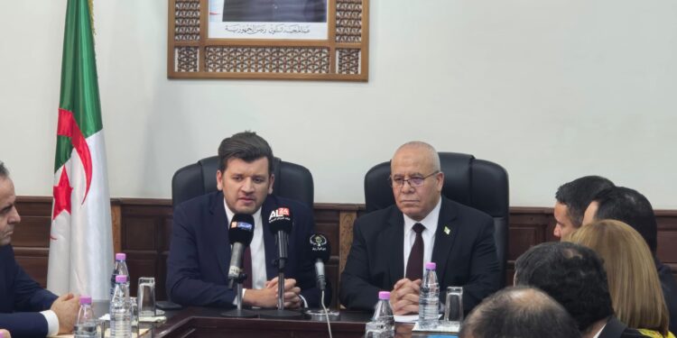 الحكومة الجديدة: السيد المهدي وليد يتسلم مهامه على رأس وزارة الفلاحة و التنمية الريفية و الصيد البحري