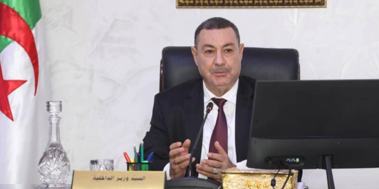 نقل جوي: السيد سعيود يؤكد على تسريع وتيرة عصرنة وتطوير خدمات مطار الجزائر الدولي