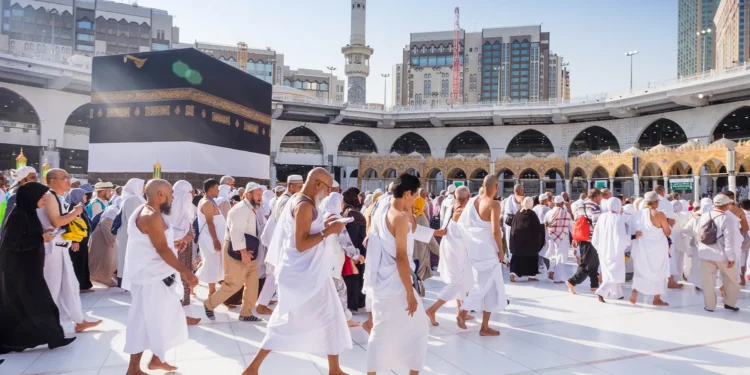 الحج: تسليم التراخيص لفائدة 50 وكالة سياحة وأسفار