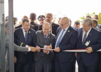 الوزير الأول يشرف بولاية جيجل على تدشين مركب سحق البذور الزيتية واستخلاص الزيوت النباتية