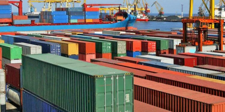 ميناء الجزائر: ارتفاع بأكثر من 42 بالمائة في الصادرات خلال الثلاثي الثاني