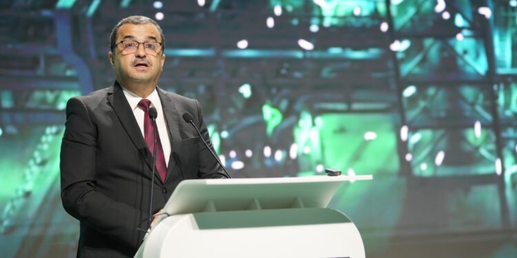 ناباك 2025: السيد عرقاب يبرز سياسة الحكومة لتطوير وتحديث قطاع المحروقات