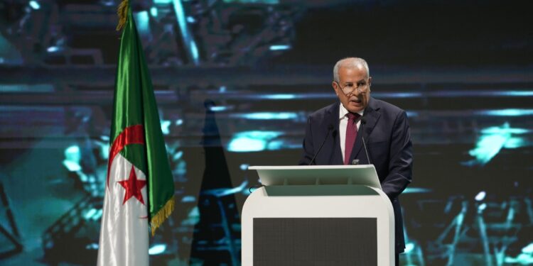 ناباك 2025: سوناطراك تسعى لتعزيز الشراكة مع الدول الإفريقية والمتوسطية لتحقيق تحول طاقوي مستدام
