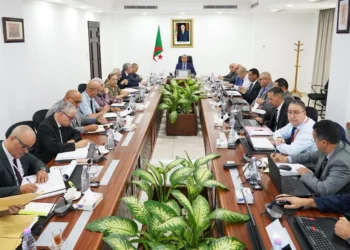 عجال يترأس اجتماع لجنة التنسيق القطاعية